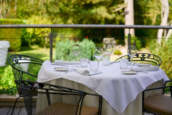 Vente Restaurant présent dans tous les guides, à Reims (51100) en France