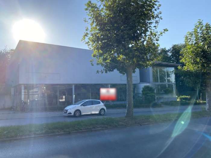 Vente Immeuble semi-industriel avec showroom sur un terrain de 3 234 m² à Wemmel en Belgique