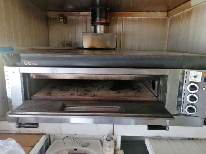 Vente Remorque de food truck - pizza dans le Gers, proche d'Eauze (32800) en France