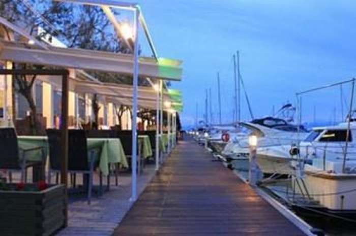 Vente Restaurant, Bar licence alcool fort 95 couverts avec terrasse, Girona en Espagne