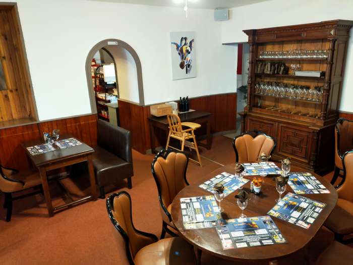 Vente Pizzéria - restaurant - bar - hôtel à La Ferté-Macé (61600), dans le centre ville