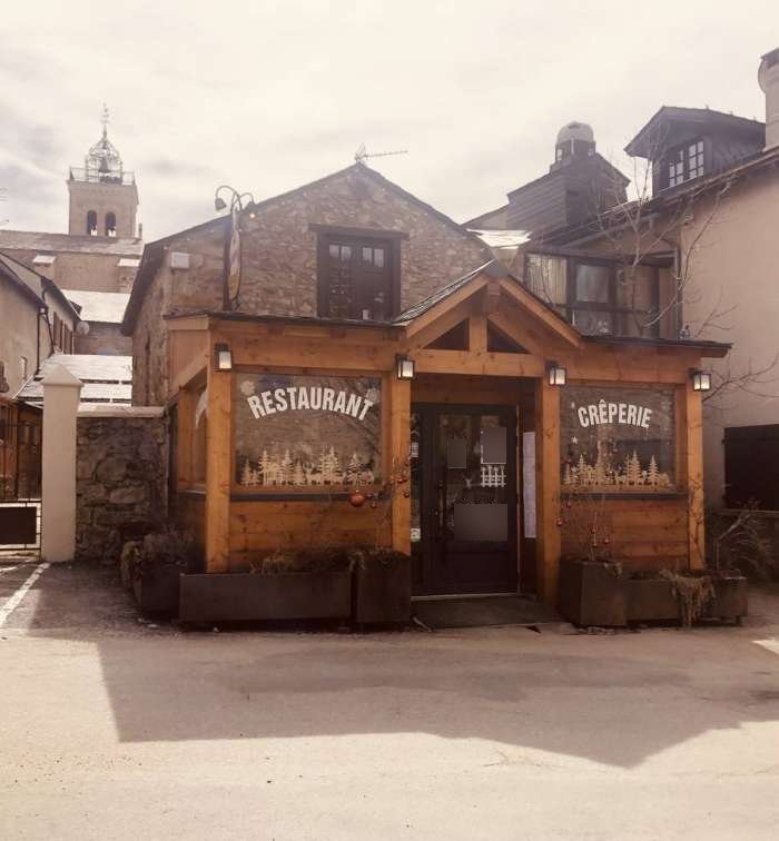 Vente Restaurant  - crêperie proche de Les Angles (66210), dans un village de station de ski
