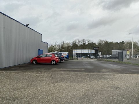 Vente Local d'activité / Entrepôt, 400 m2 à Saint-Pierre-du-Mont (40280)