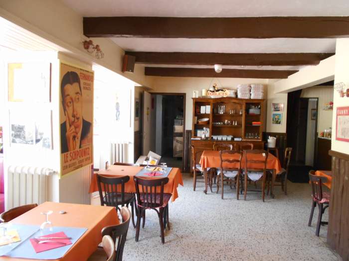 Vente Restaurant 49 couverts avec terrasse dans une zone touristique, proche de Grasse (06130) en France