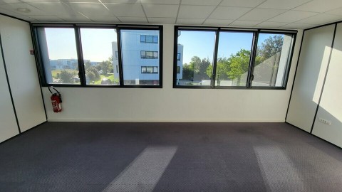 Vente Bureaux / Locaux professionnels, 210 m2 à Saint-Nazaire (44600)