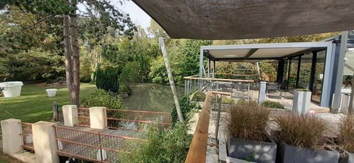Vente SARL exploitant un restaurant avec parc et terrasse à Reims (51100) en France
