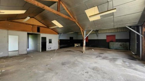 Vente Local d'activité / Entrepôt, 200 m2 à Redon (35600) en France