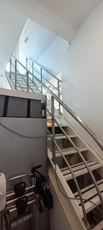 Vente Murs commerciaux, 95 m2 à Antibes (06160), en emplacement N°1 en France