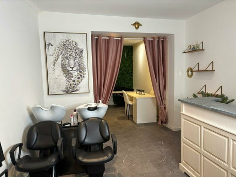 Vente Local commercial Salon de coiffure, 36 m2 à Marseille (13012) en France