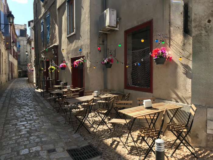 Vente Bar à tapas à Périgueux (24000), en plein centre ville, dans une zone touristique