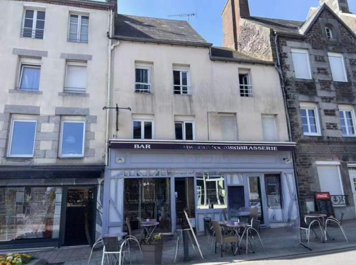 Vente Immeuble, Bar, Brasserie du midi licence IV 40 couverts avec terrasse à Bréhal (50290), dans le centre ville