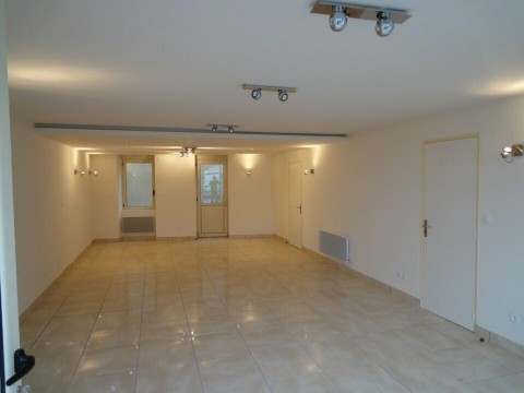 Vente Bureaux / Locaux professionnels, 55 m2 à Montluçon (03100)