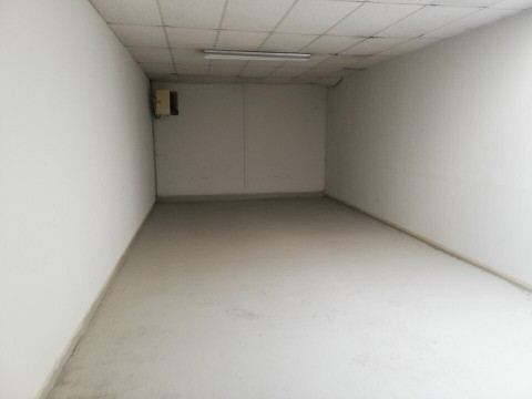 Vente Local commercial , 900 m2 à Feytiat (87220), dans une zone commerciale