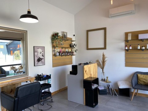 Vente Salon de coiffure, 75 m2 à Le Versoud (38420)