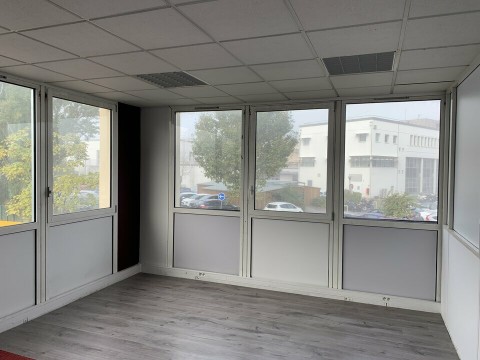 Vente Bureaux / Locaux professionnels, 27 m2 à Gradignan (33170)
