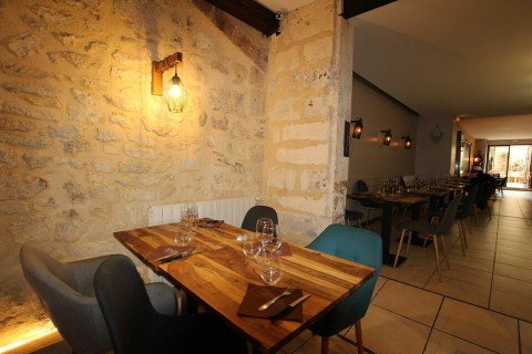 Vente Restaurant avec patio et terrasse à Uzès (30700) en France