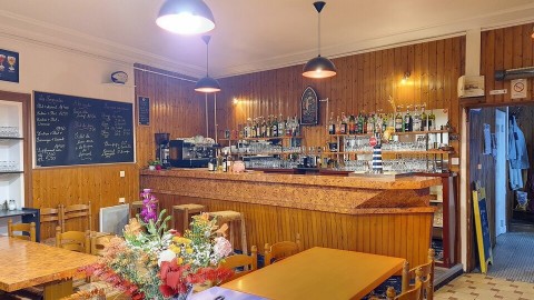 Vente Bar, Restaurant licence IV 36 couverts à Désertines (03630)