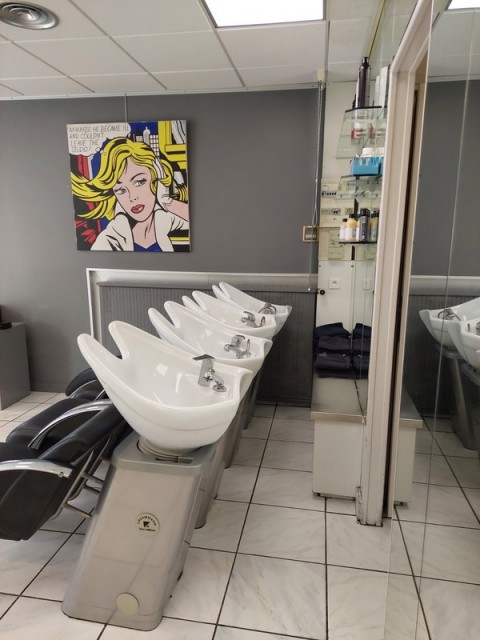 Vente Salon de coiffure mixte de 41 m2 sur un axe passant à Saint-Julien-en-Genevois (74160)
