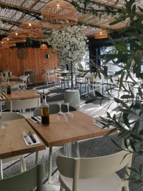 Vente Pizzeria 150 couverts avec terrasse dans une station balnéaire, proche de Saint-Gilles-Croix-de-Vie (85800) en France