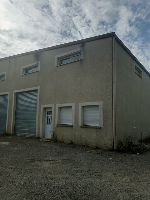 Vente Local d'activité / Entrepôt, 140 m2 à Montech (82700) en France