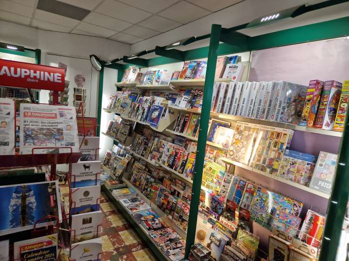 Vente Presse, loto, FDJ sur un axe majeur, proche d'Aubenas (07200) en France