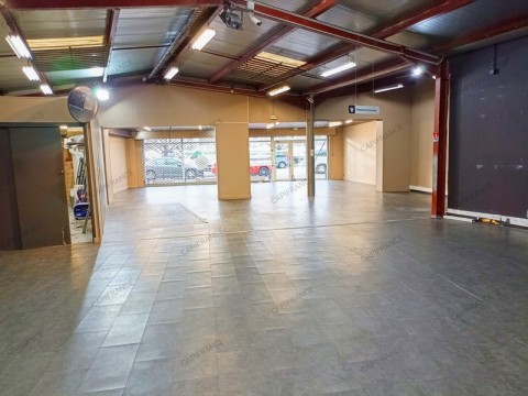 Vente Local d'activité / Entrepôt, 420 m2 à Nemours (77140)