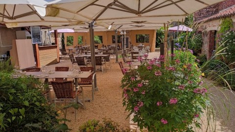 Vente Restaurant 50 couverts avec terrasse dans le centre ville, proche de Montaigu (85600) en France