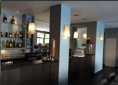 Vente Bar, Brasserie licence IV dans une zone de bureaux, à Grenoble (38000)