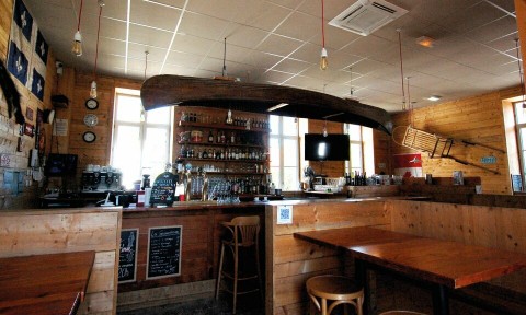 Vente Bar, Restaurant avec terrasse au bord d'une rivière, à Châtellerault (86100) en France