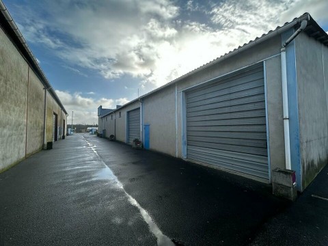 Vente Local d'activité / Entrepôt, 200 m2 dans une zone d'activité dynamique à Morigny-Champigny (91)