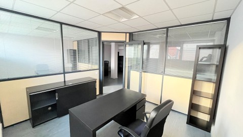 Vente Bureaux / Locaux professionnels, 47 m2 à Clermont-Ferrand (63000)