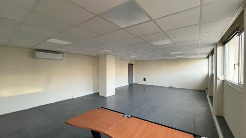 Vente Bureaux / Locaux professionnels, 55 m2 à Clermont-Ferrand (63000)