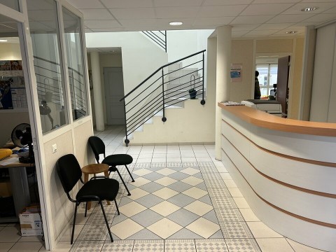Vente Bureaux / Locaux professionnels, 300 m2 à Allonne (60000)