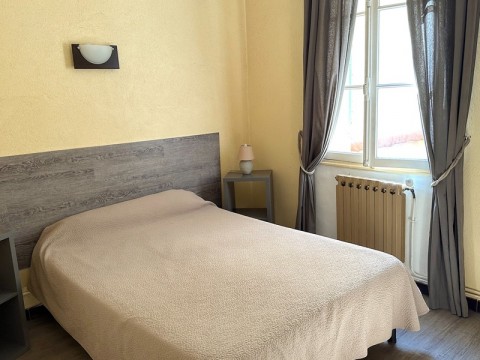 Vente Hôtel bureau de 25 chambres dans une zone touristique, à Toulon (83000)