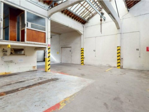 Vente Local d'activité / Entrepôt, 250 m2 à Le Havre (76600) en France