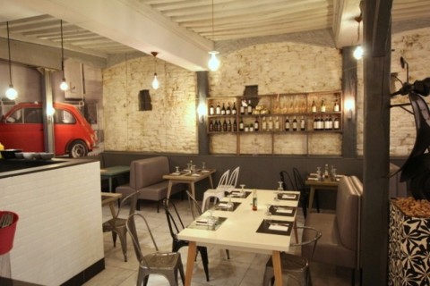Vente Restaurant, Pizzeria 50 couverts avec terrasse dans une rue piétonne, à Chalon-sur-Saône (71100)