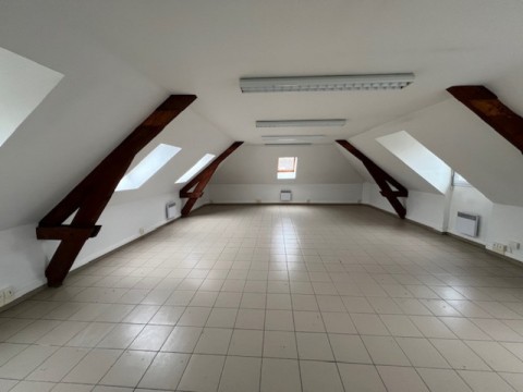 Vente Bureaux / Locaux professionnels, 86 m2 dans l' Oise (60)