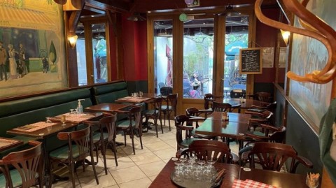 Vente Bar, Brasserie licence IV 115 couverts avec terrasse dans une zone animée, à Paris (75020)