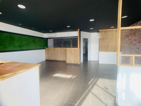 Vente Bureaux / Locaux professionnels, 90 m2 à Pau (64000)