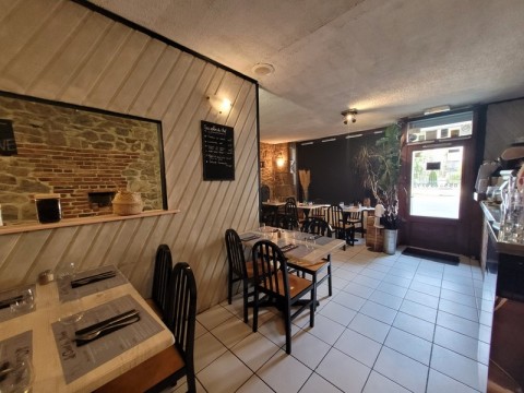Vente Café, Restaurant licence IV à Aubusson (23200) en France