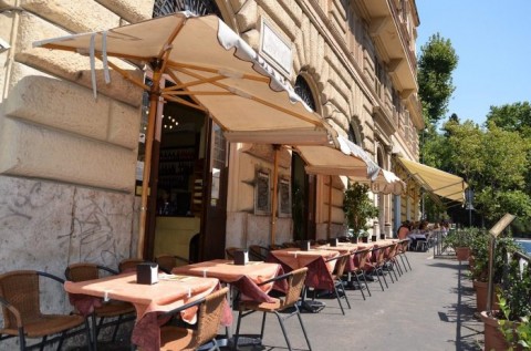 Vente Brasserie licence IV avec terrasse en emplacement N°1 à Bayonne (64)