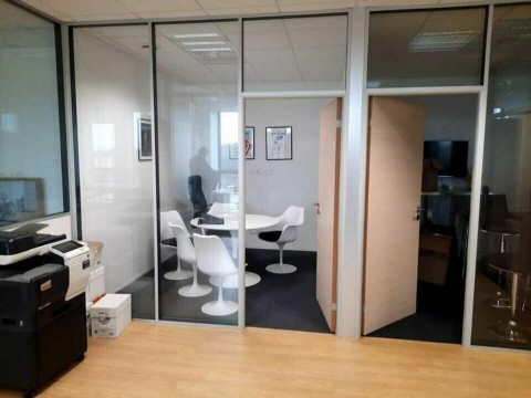 Vente Bureaux / Locaux professionnels, 227 m2 à Danjoutin (90400) en France