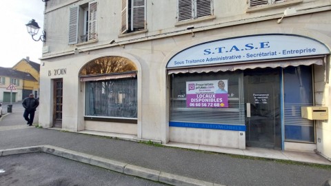 Vente Local commercial idéal pour Assureur, Esthétique / salon de beauté, Para-pharmacie, 42 m2 à Dreux (28100)