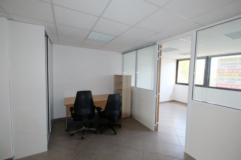 Vente Local commercial - bureaux de 53 m2 dans le centre ville, à Castanet-Tolosan (31320)