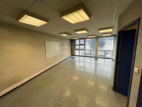Vente Bureaux / Locaux professionnels, 555 m2 à Agen (47000) en France
