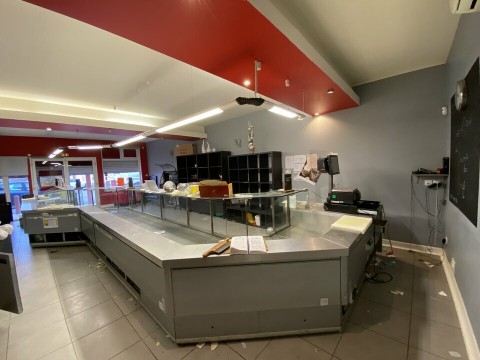 Vente Local commercial idéal pour Boucherie, Charcuterie, Traiteur, 105 m2 à La Ville-Dieu-du-Temple (82290)