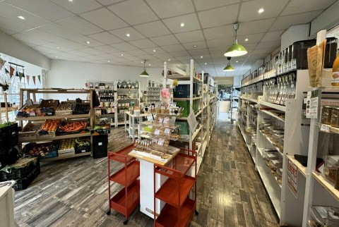Vente Local commercial de 151 m2 dans un quartier commerçant, à Savigny-sur-Orge (91600)
