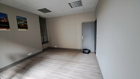 Vente Bureaux / Locaux professionnels, 280 m2 à Montluçon (03100)