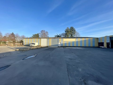 Vente Local d'activité / Entrepôt, 850 m2 à Muizon (51140) en France