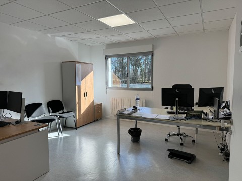Vente Bureaux / Locaux professionnels, 16 m2 dans les Côtes d'Armor (22)